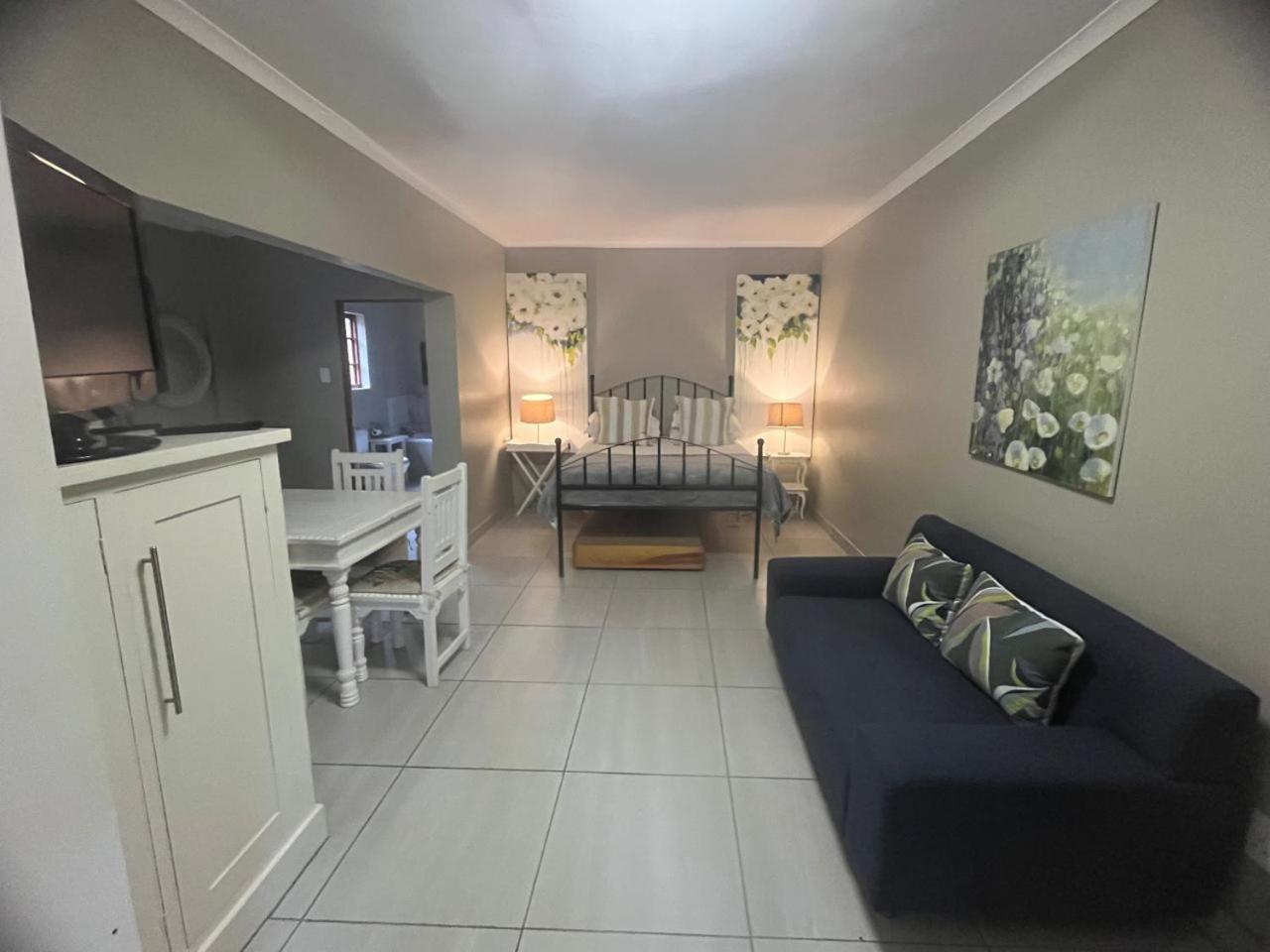 By The Way Guesthouse Clarens Exterior foto